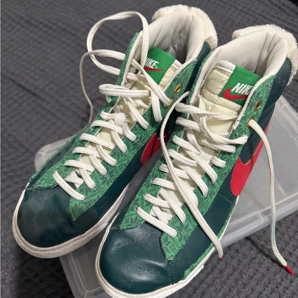 Nike Green and Red High-Top Sneakers